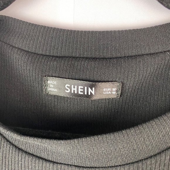 Shein Black long‎ sleeve crop size Medium - Picture 3 of 3